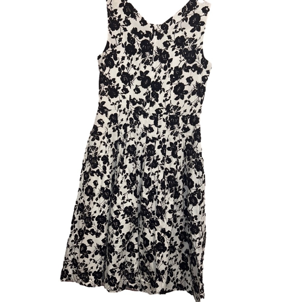 Chadwicks White and Black Floral Dress Size 8TL
